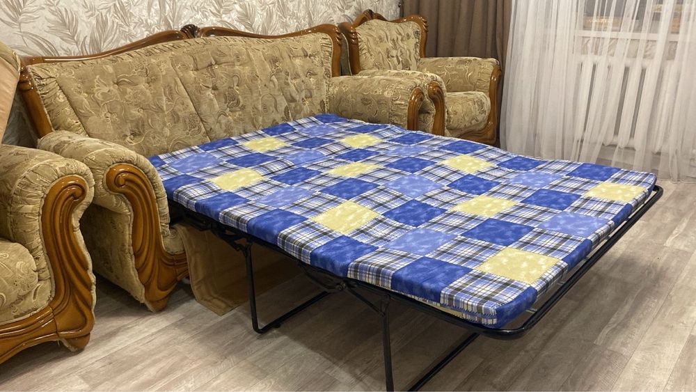 Продам диван в отличном состояние