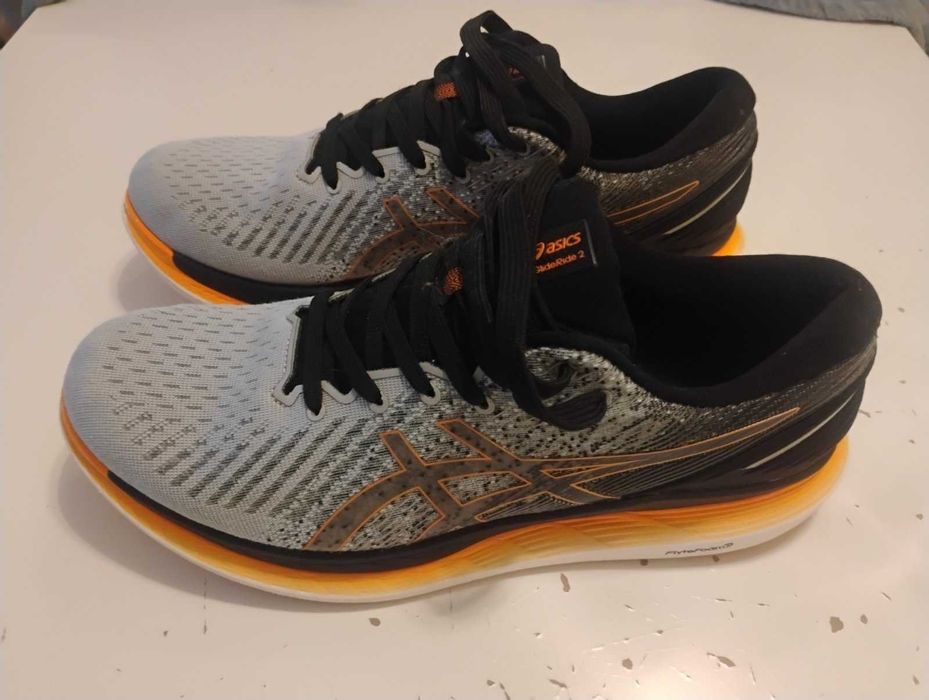 Мъжки Маратонки ASICS GLIDERIDE 
Мъжки Маратонки ASICS GLIDERIDE MAX 2