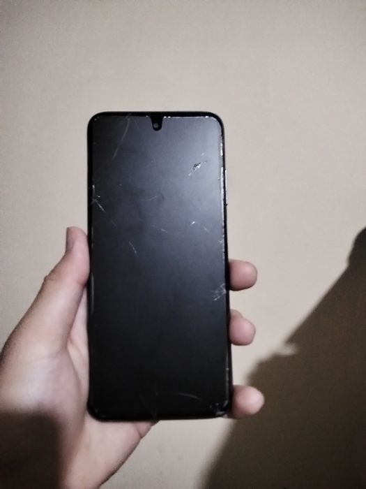 Redmi 10 срочно продам