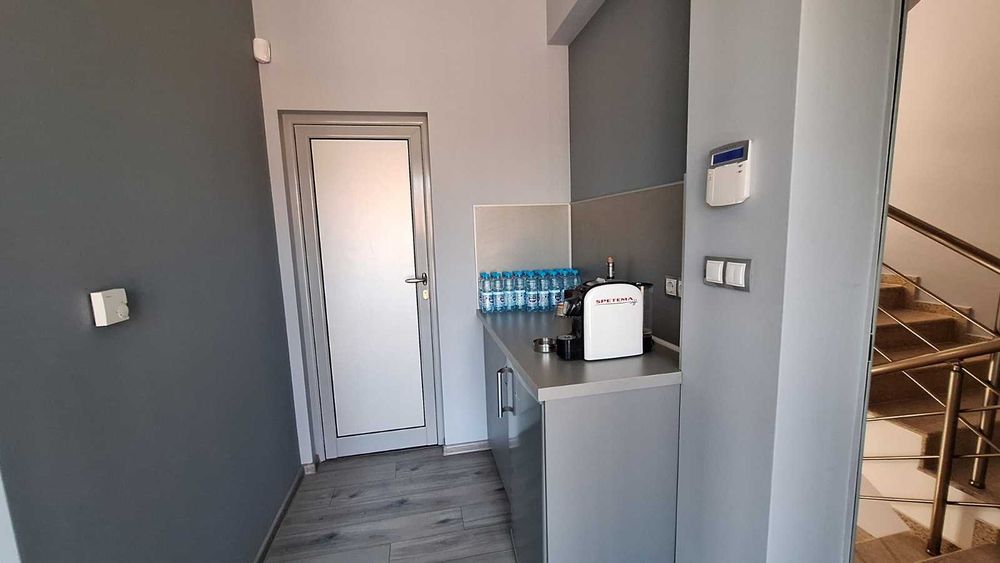 Обзаведен офис под наем