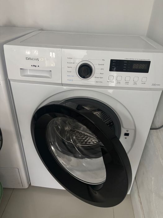 Vând mașină de spălat rufe Daewoo DWD-MV1011-4