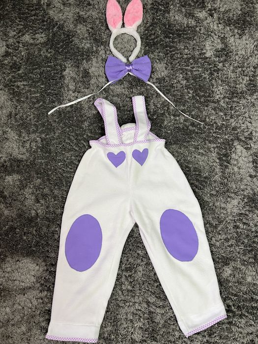 Костюм зайчика.