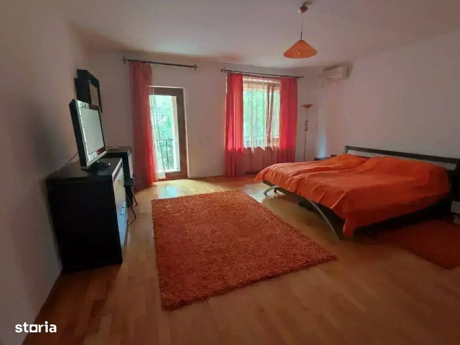 Vila 5 camere 230 mp utili curte 350 libera Sfantul Ioan Disponibila