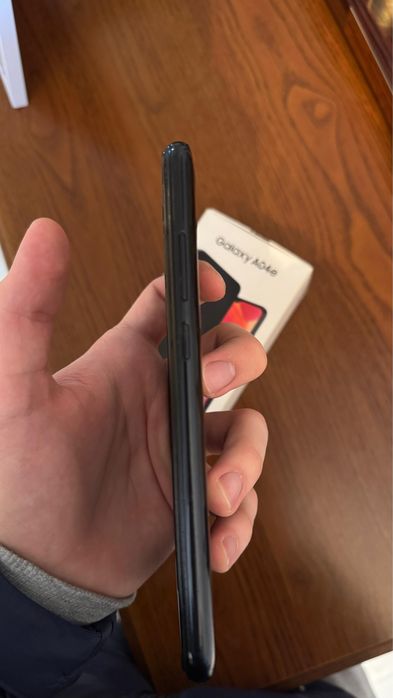Samsung Galaxy A04e (Продам Самсунг)