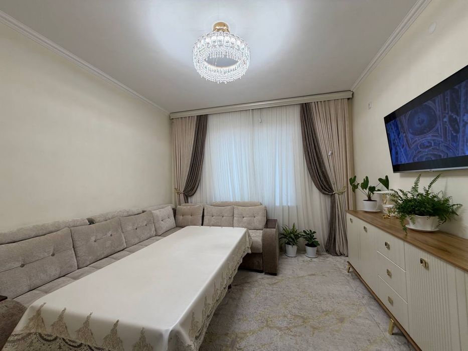 Срочно продаються 2 х комн кварт в Самаркан в массиве Карасув