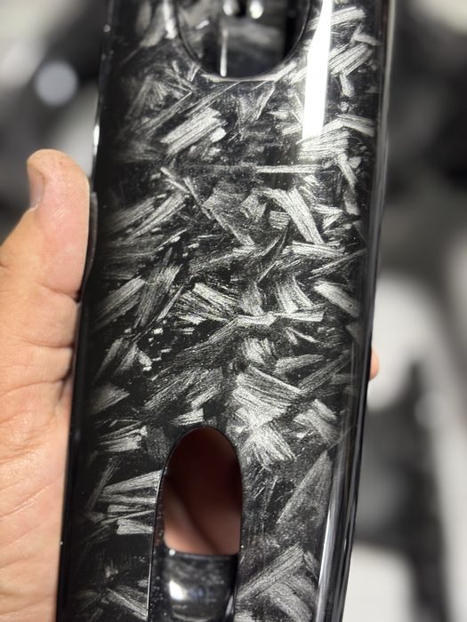 Akvaprint matizga kovanniy karbon