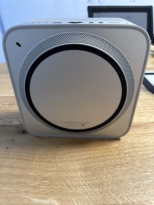 mac studio m1 - Laptopuri oferte online | OLX.ro