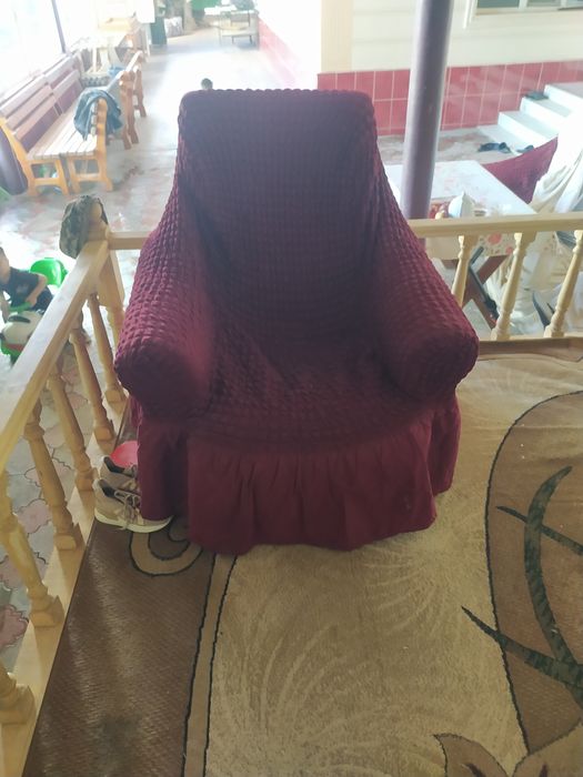 Продам диван в  хорошем состоянии