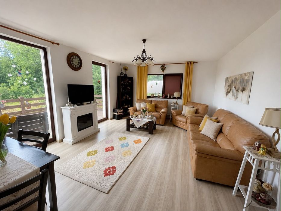 Casă deosebită cu teren de 1.705 mp – Vălenii de Munte, Prahova