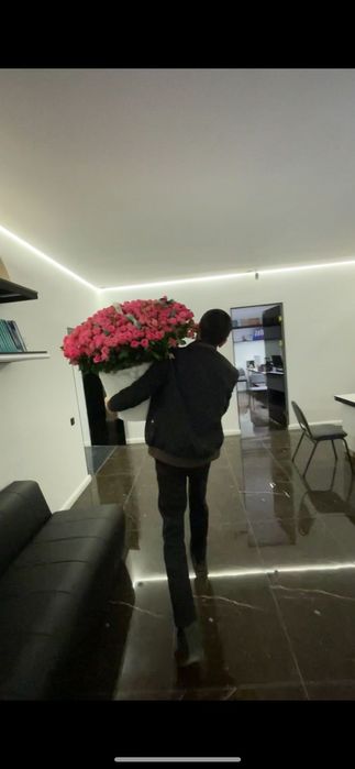 Свежые цветы продается! .