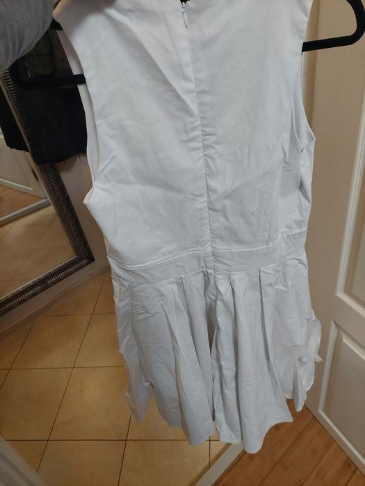 Различни марки и модели рокли