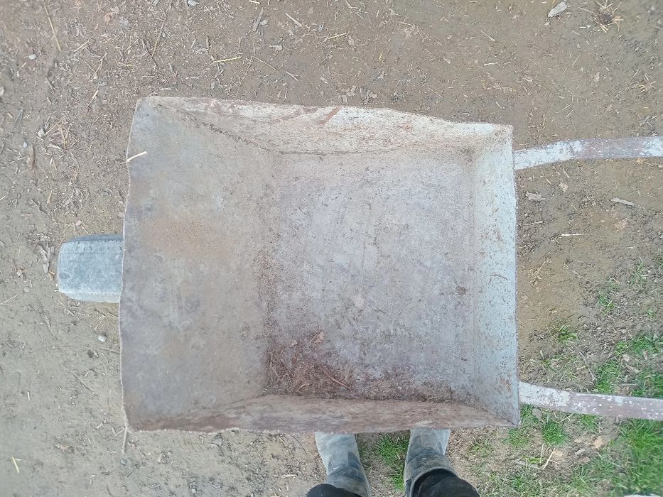 Arava qalin listdan yasalgan  xolati yaxshi8