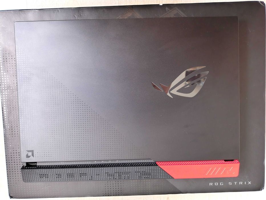 Asus Rog Strix G15 Gaming, Ryzen 9, Radeon 12GB, 32 GB DDR4, 2 Tb SSD
