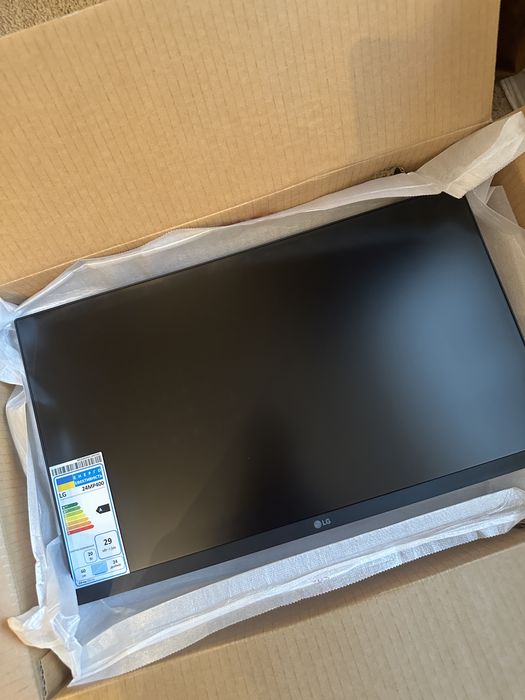 Монитор LG 24" 24MP400