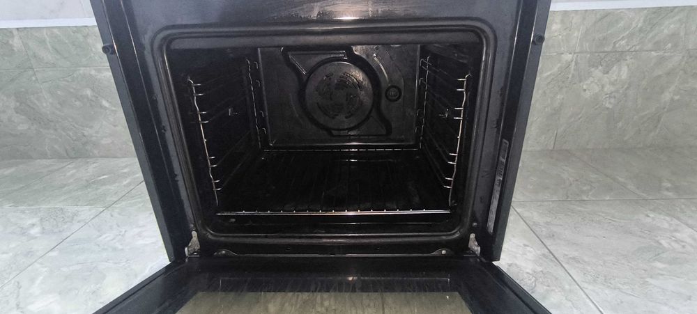 Фурна за вграждане Bauknecht