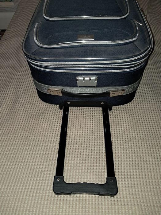 Голям  куфар на колела