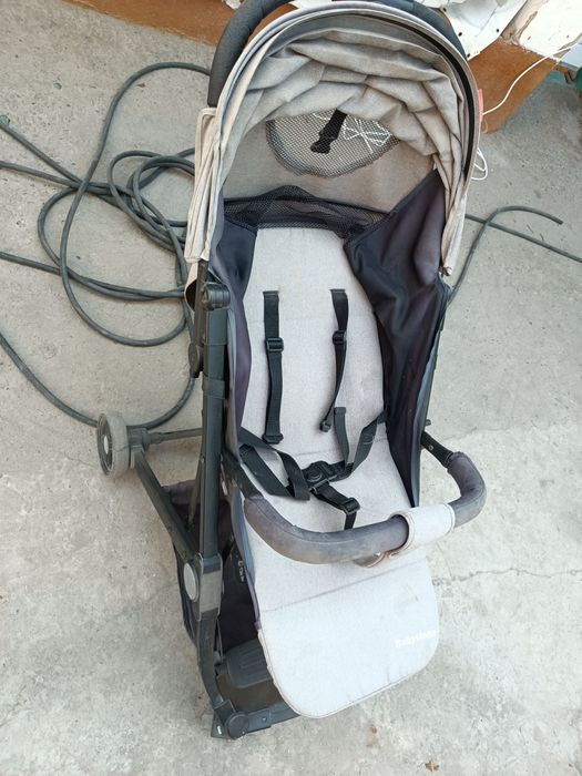 Коляска прогулочная