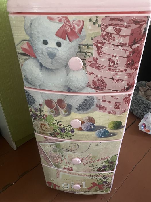 Продам комод девочке