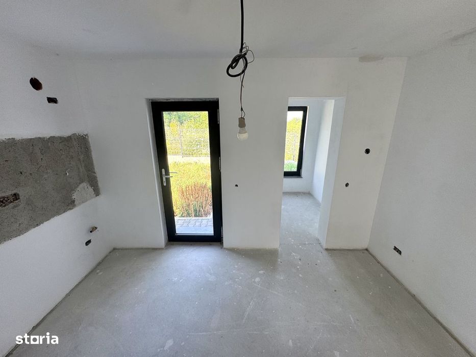 130 mp utili! Langa ASFALT!Incalz in pard!Vila 4 camere, Hlincea-Visan