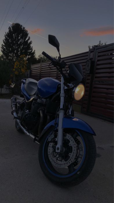Kawasaki ZR750  2005