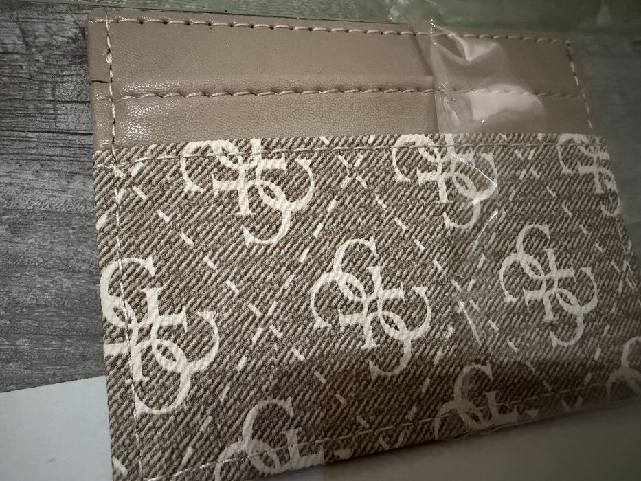 Cardholder портмоне за карти guess