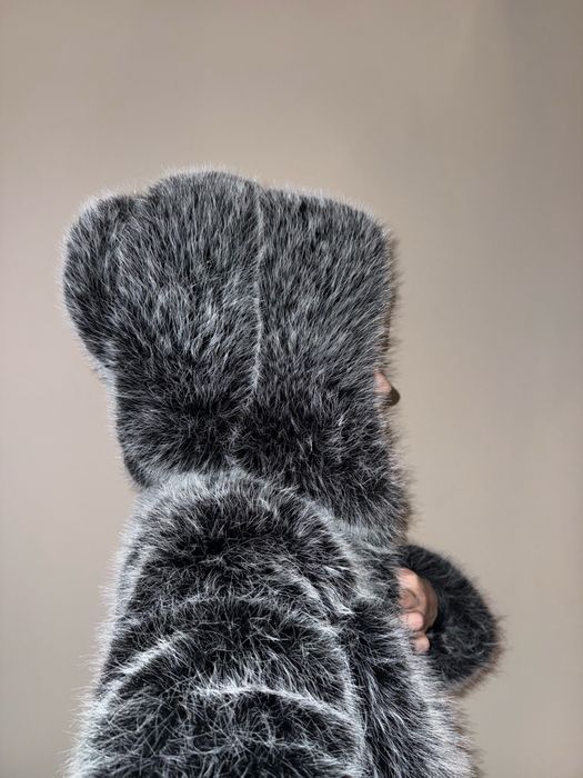 Blăniță Hooded Faux de pe Roseglam