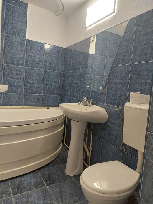 Apartament 2 camere decomandat 53mp în Strand etaj 4+pivniță mare, str Hațegului