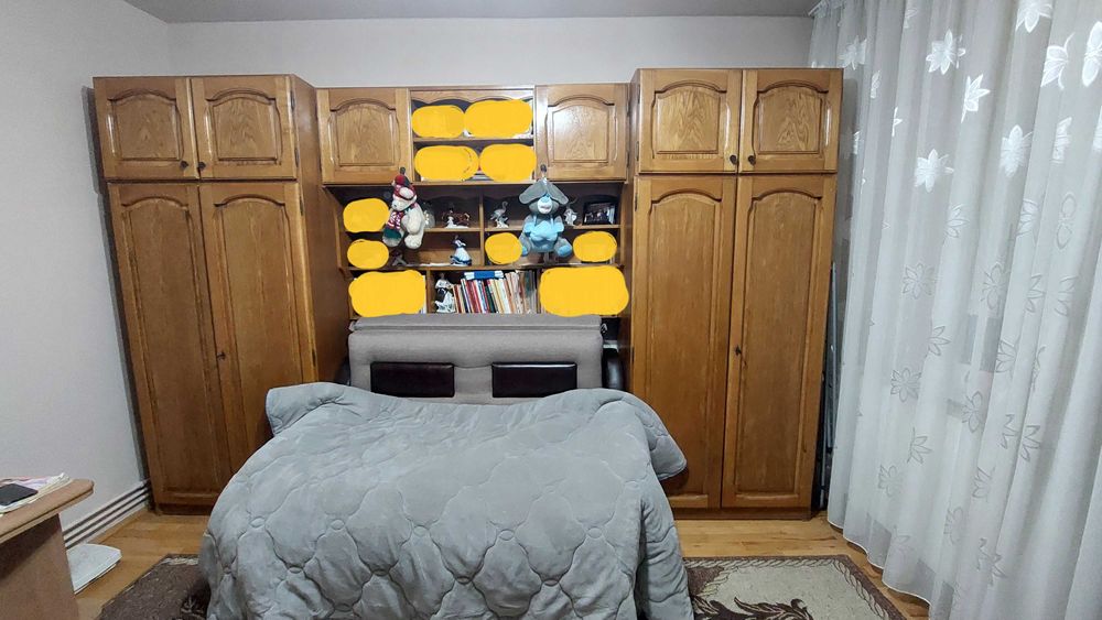 Mobila lemn masiv dormitor