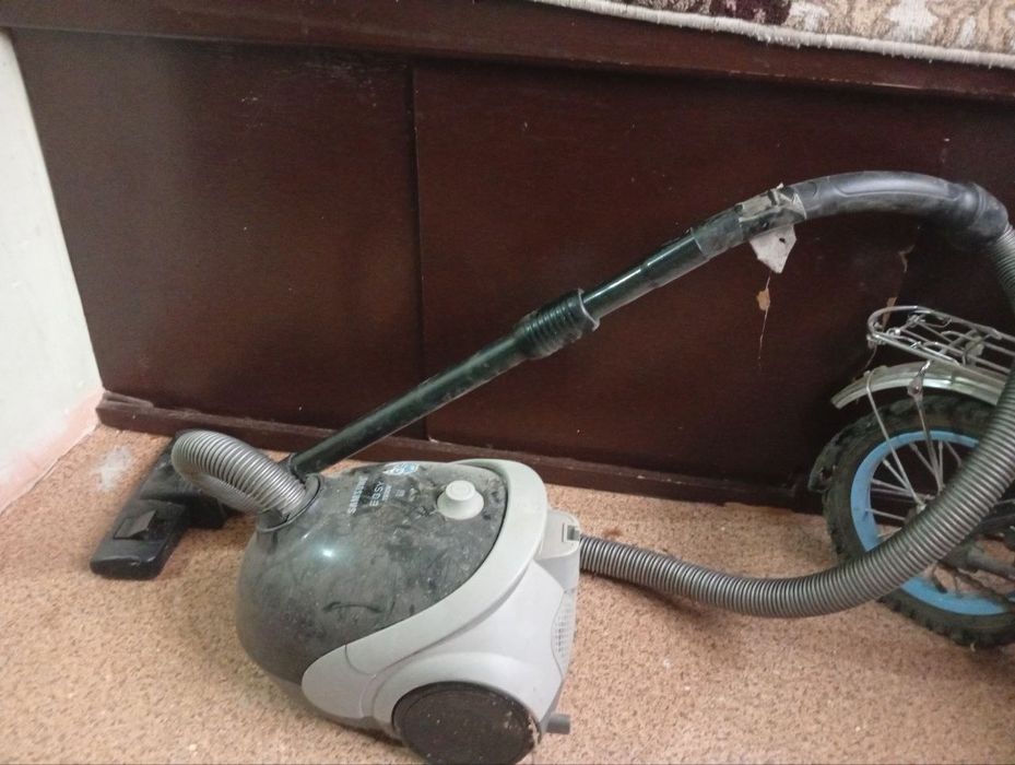 Пелесос рабочий только хорошо не тянет