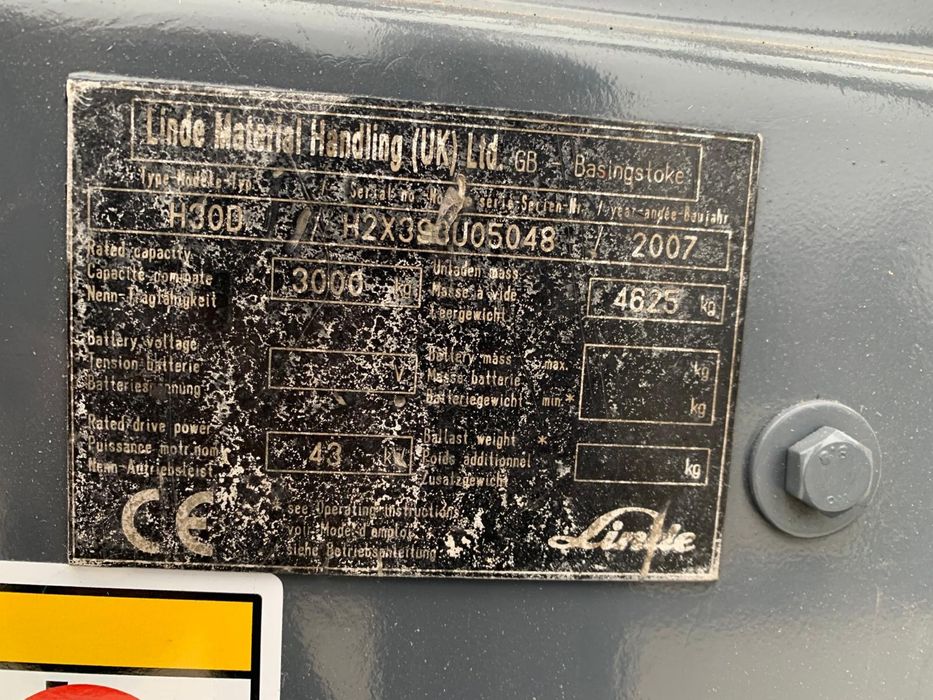 De vanzare sau da inchiriat stivuitor Linde H30 D