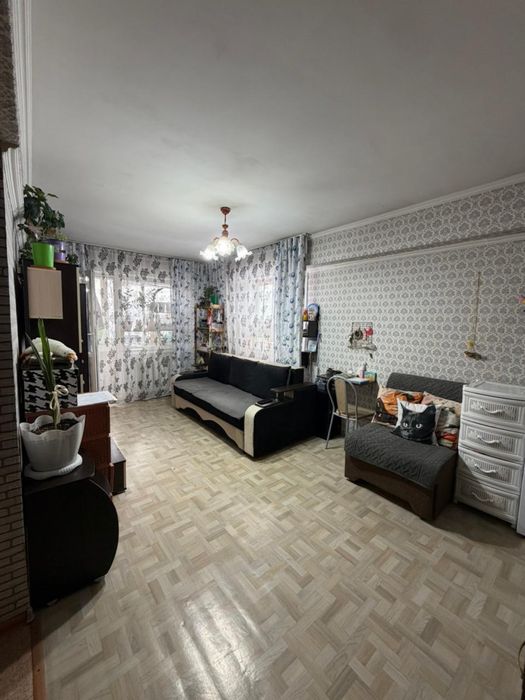 Продам 2-х комнатную квартиру Добролюбова 39