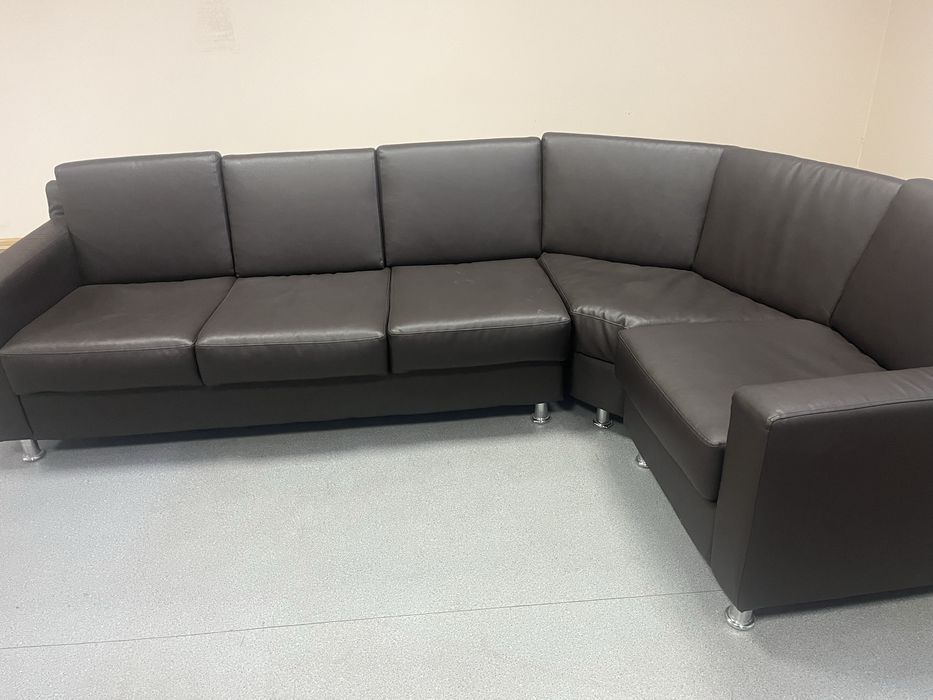 Продам офисный диван