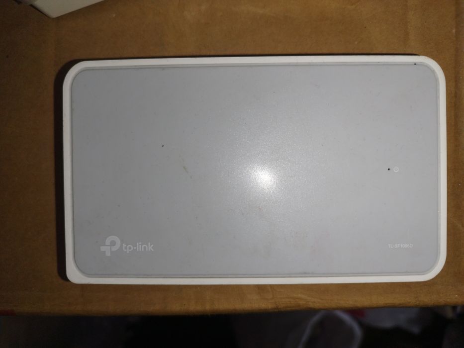 Hub Switch 8 port Kommuntator 8 port  Свитч 8 портнов