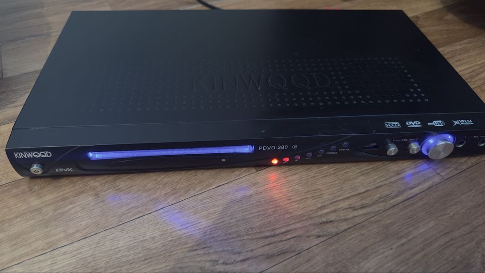 Продам DVD-плеер