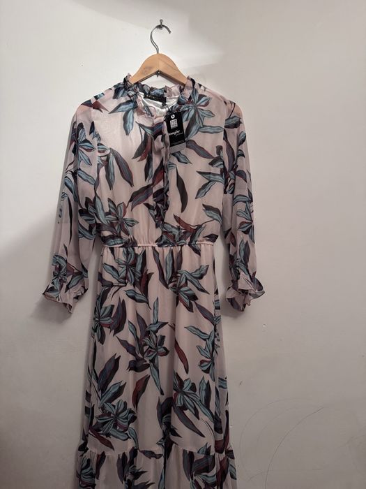 Платье и брюки