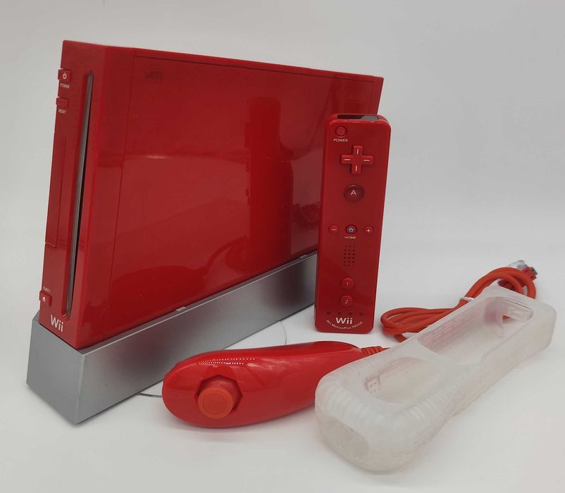Пълен Комплект Лимитиран Червен Nintendo Wii с 100 игри