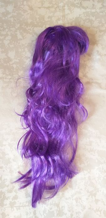 Парик новый средней длины