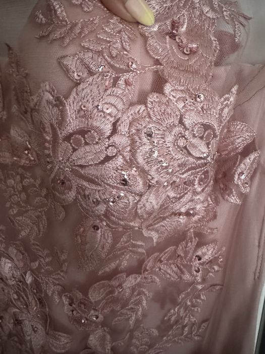 Официална рокля за повод