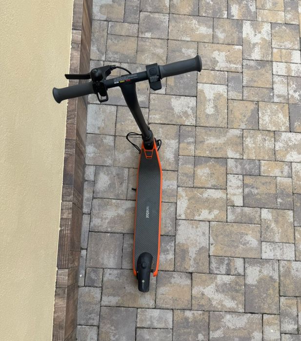 Trotinetă electrică Segway Ninebot eKickScooter C2 E