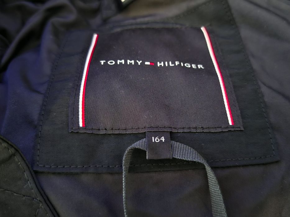 Tommy Hilfiger-Ориг. Яке Ново!!!