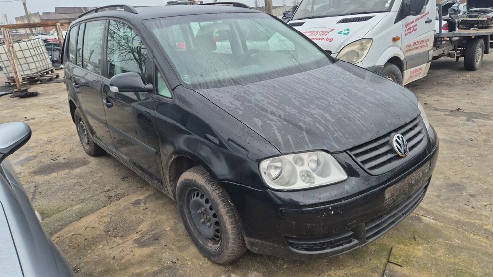 Продавам Volkswagen tauran 1.9 tdi