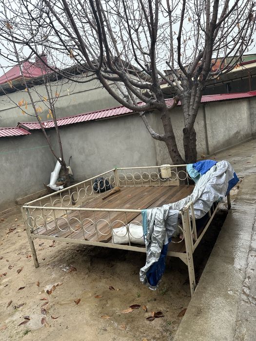 kravat sotiladi hovliga