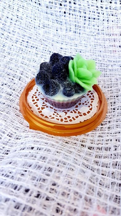 Подарки к празднику - мыльные сладости