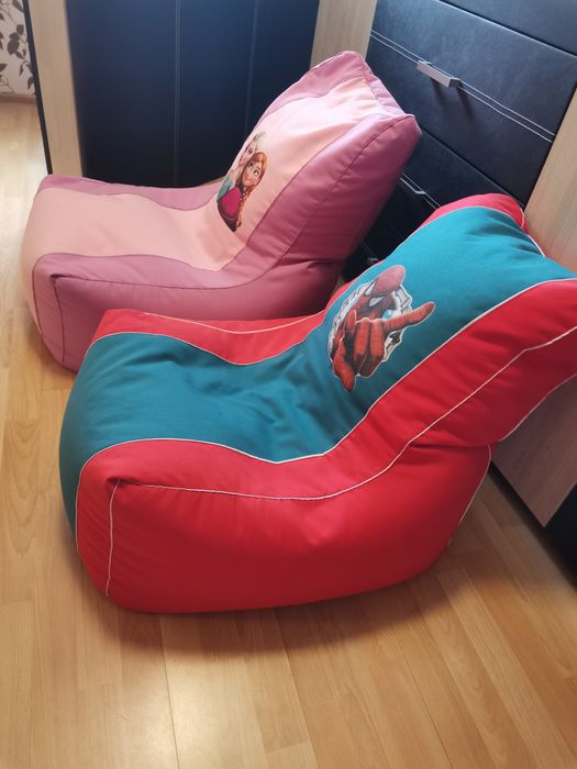 Пуфове за момче и момиче
