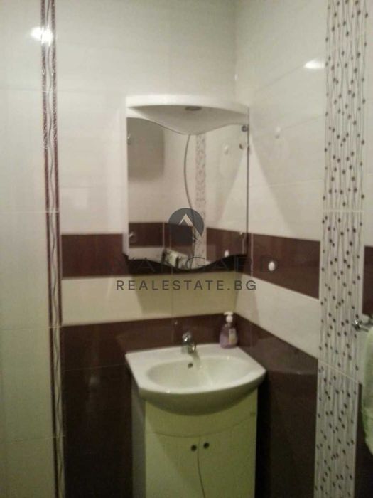 Продава се Тристаен апартамент в Пловдив, Южен - 82 кв.м за 1500 €/кв.м - Снимка #7