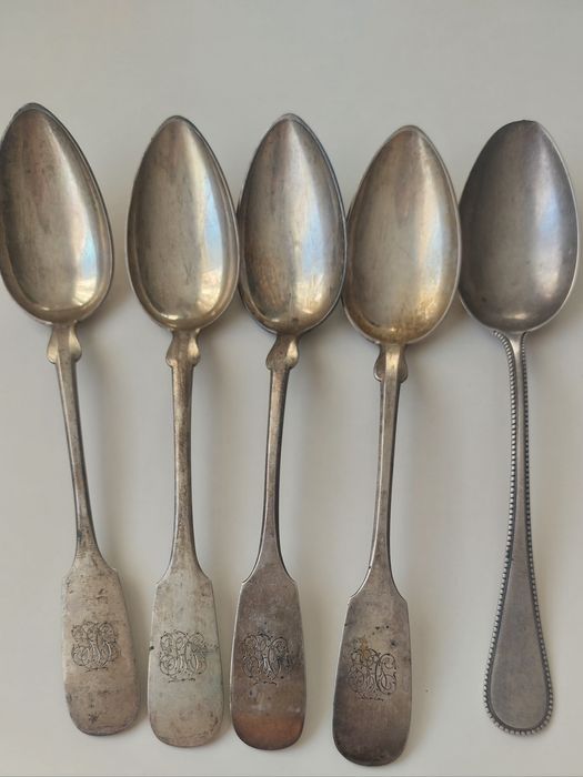 Linguri din argint 800