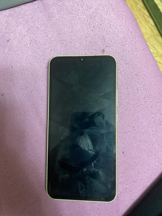 Самсунг а 34.   И