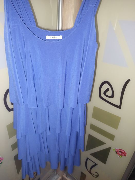 Платье женское продам