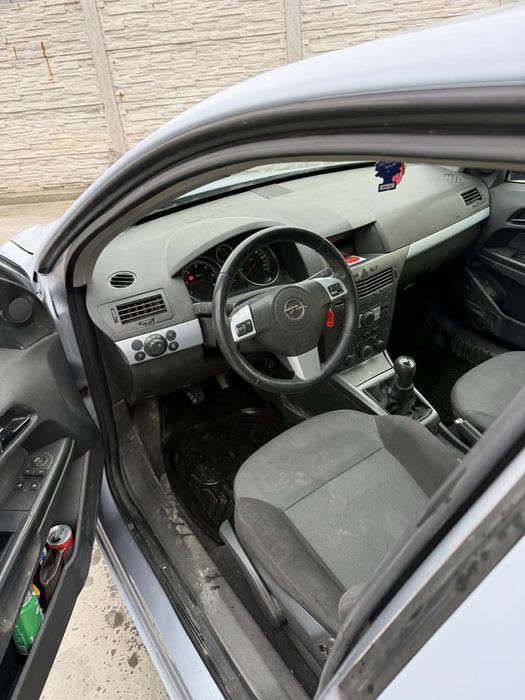 Opel Astra H, 1.7 CDTi, anul 2005