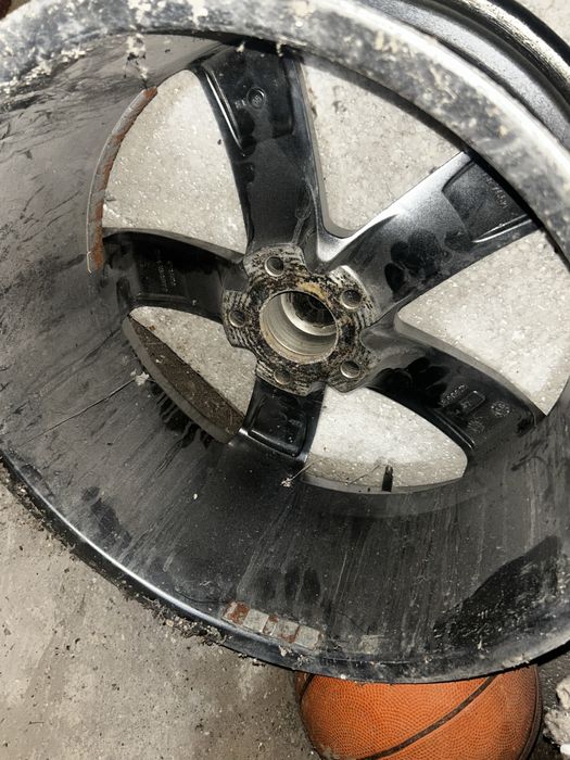 Продам диск R19 в идеальном состоянии